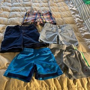 Boy shorts lot 4-5T